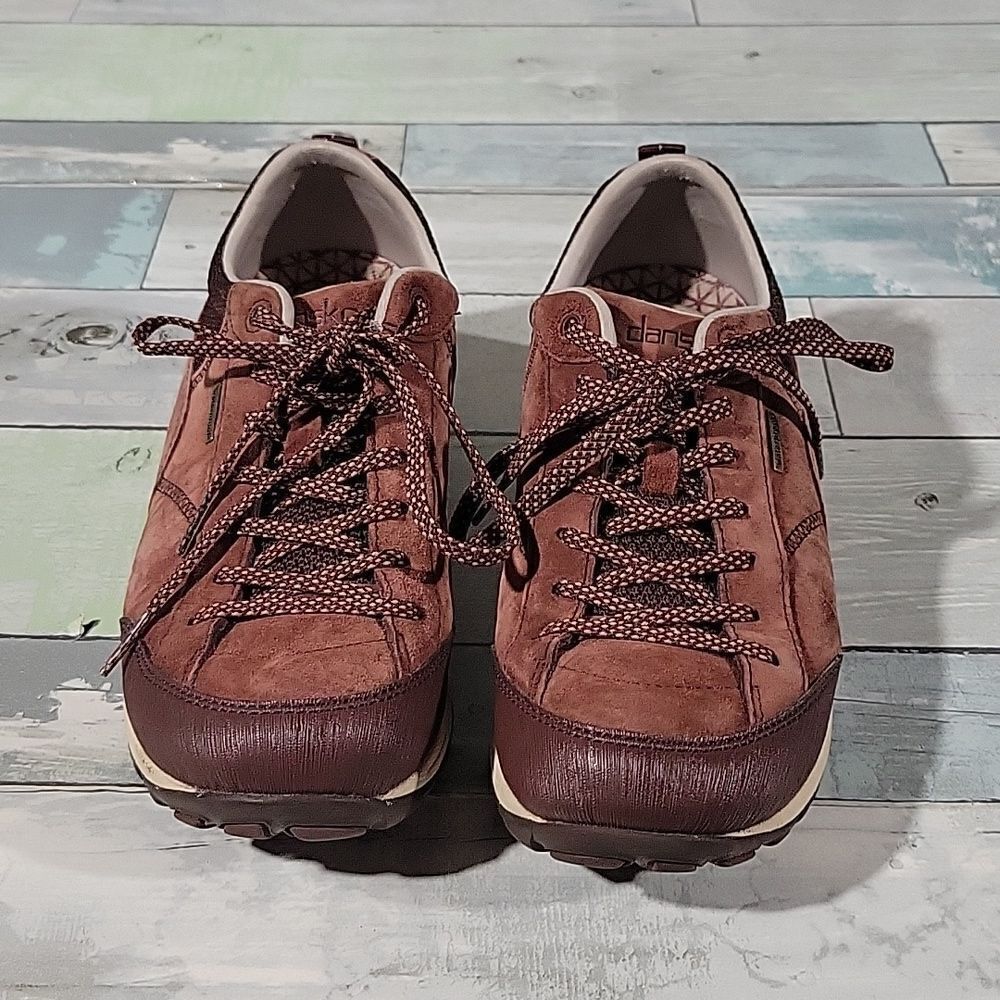 Dansko Rust Waterproof Sneakers sz 37